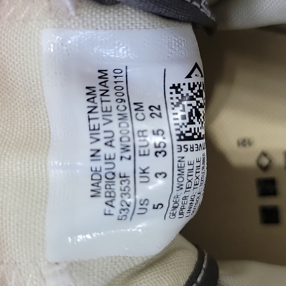 Converse - Picture 4 of 4